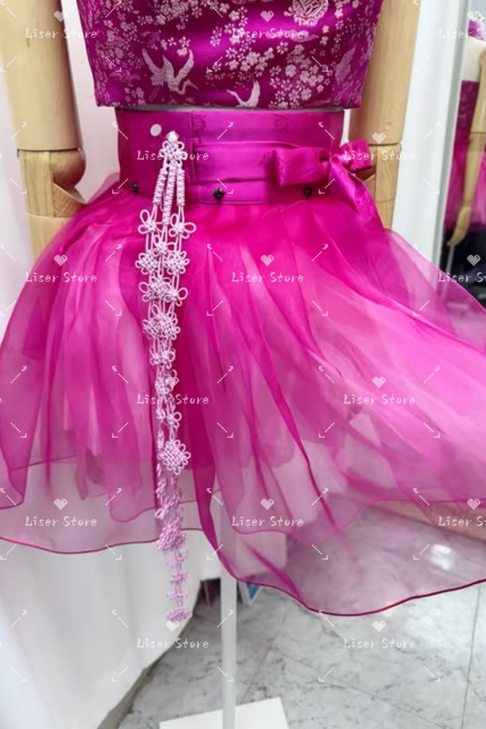 Liser Modern Short Hanbok Dres - огляд і ціна Modern Korean Lifestyle